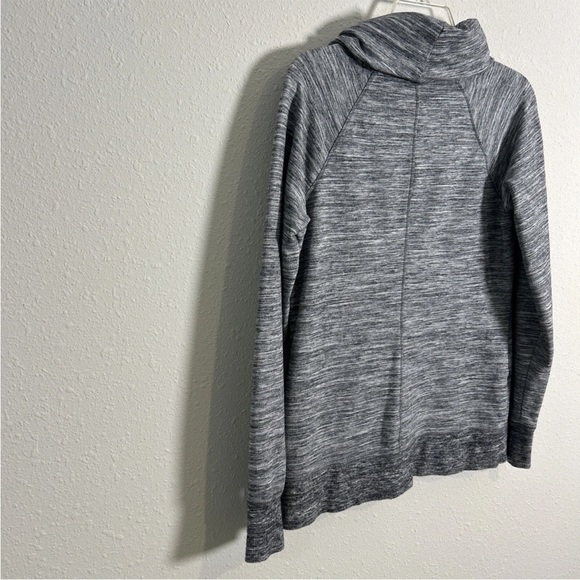 L.L. Bean Women’s Sm Cozy Fleece Pullover Sweatshirt Thumbholes Cowl Neck Gray - Picture 12 of 12